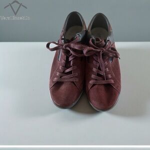 Geox Respira Suede Sneakers Burgundy Leather Trim Men’s Size 9 ( EU 42)